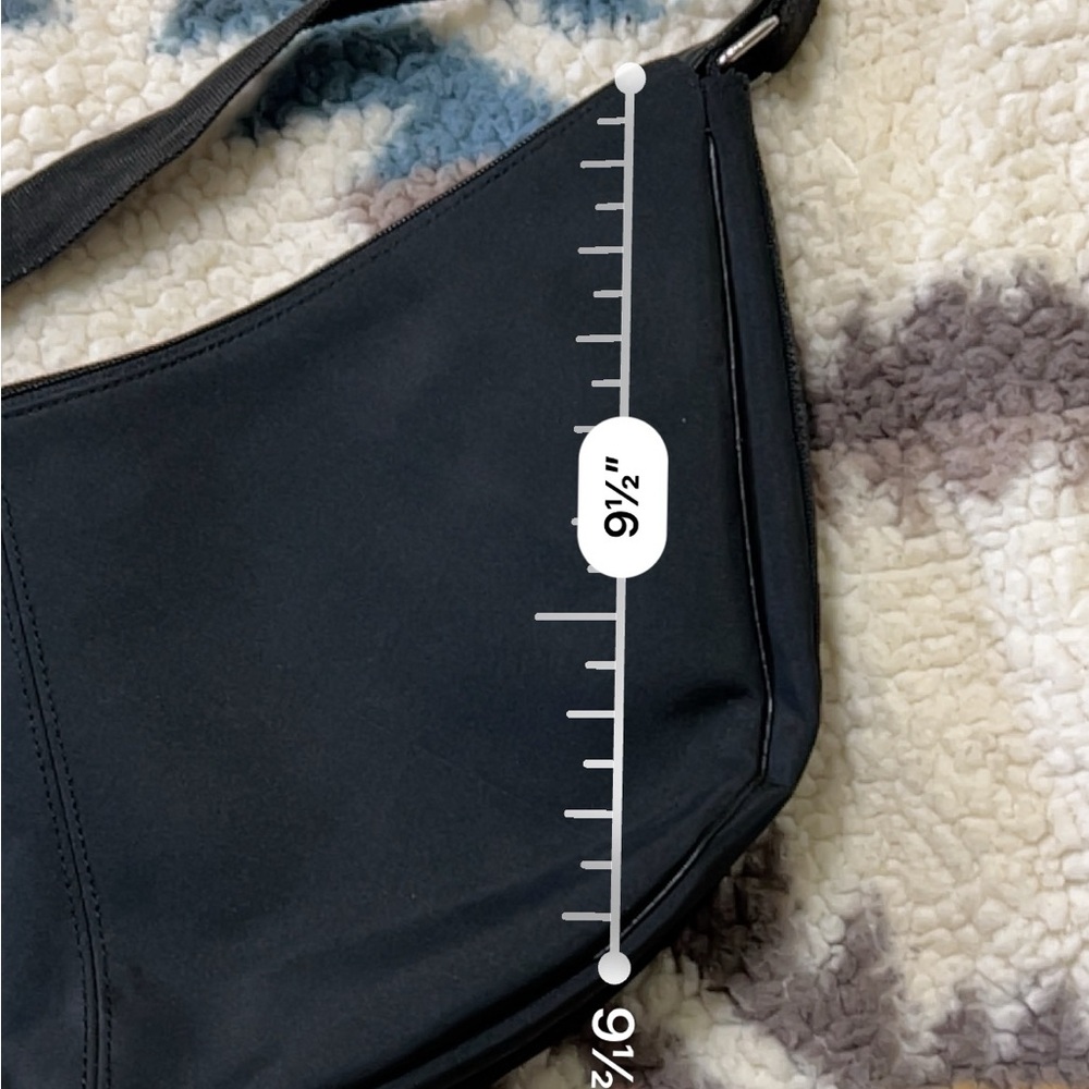 Large Black Sling Shoulder Bag - Picture 7 of 8